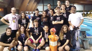 Una di gruppo con coach Franco Pallocchini del Centro Nuoto Macerata