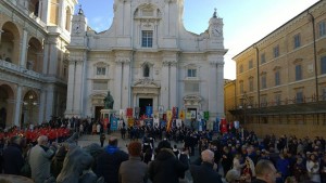 Un momento della scorsa edizione davanti alla Basilica di Loreto