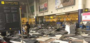 L'aeroporto di Bruxelles dopo l'attentato (Foto euobserver)