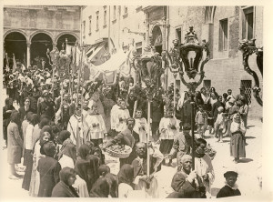 Processione del Corpus Domini, Macerata 1920, foto Alfonso Balelli, Biblioteca Comunale Mozzi-Borgetti Macerata