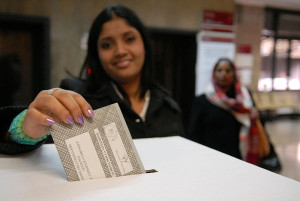 ELEZIONI_IMMIGRATI Roma, 10/12/2006: seggio del I Municipio per l'elezione dei consiglieri aggiunti
©Andrea Sabbadini