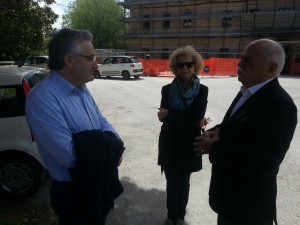 A destra, il presidente Pettinari con la dirigente Angerilli e Sciapichetti