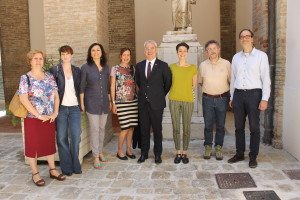 Il sindaco Carancini e l’assessore alla Cultura Monteverde insieme ai nuovi componenti del CdA dell’Istituzione Macerata Cultura e la dirigente Sfrappini