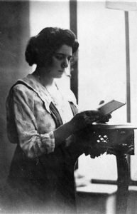 Una giovane Dolores Prato (dal sito www.disfidadelbracciale.it)