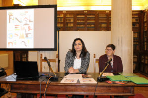 Da sinistra l’assessore alla Cultura del comune di Macerata, Stefania Monteverde e la responsabile del Teatro ragazzi Amat Marche, Ornella Pieroni