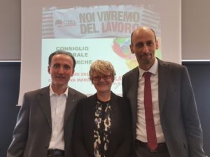 4d435737-4833-4c37-803e-3e10a05ca5e0 Sauro Rossi, primo da sinistra, nuovo segretario Cisl Marche, assieme alla Furlan e a Mastrovincenzo