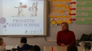 Un momento della lezione svoltasi nella scuola Primaria "San Vito"