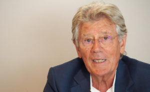 OLYMPUS DIGITAL CAMERA Adolfo Guzzini