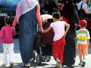 20120201-bambiniimmugrati