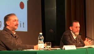 Il presidente dell'associazione "Il Circolo del Villaggio", Giorgio Torresetti e il giornalista Antonio Polito