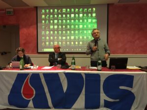 A destra, l'assessore regionale Angelo Sciapichetti e, al centro, il presidente provinciale Silvano Gironacci