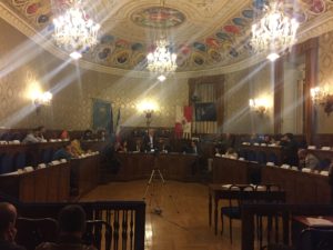 La Sala Consiliare della Provincia di Macerata dove si svolgono le sedute del Comune di Macerata a seguito del sisma del 2016