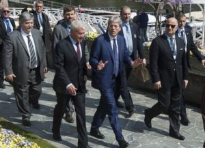 foto IPP/Mario Romano
Cernobbio (Co) 1/4/2017
Confcommercio. I protagonisti del mercato e gli scenari per gli anni 2000
nella foto  Paolo Gentiloni presidente del consiglio e Carlo Sangalli presidente confcommercio