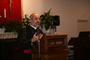 Mons. Nazzareno Marconi durante la cerimonia a Tolentino