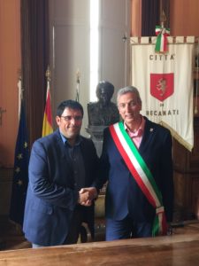 090D274E-84B5-41C7-BFB4-DB5ED9646D59