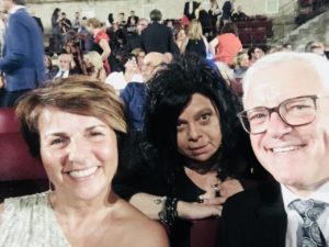 Al centro la presidente Carla Passacantando