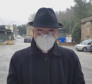 Il vescovo Marconi in pellegrinaggio al cimitero