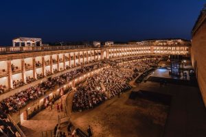 Arena Sferisterio Macerata - Macerata Opera Festival L'Arena Sferisterio di Macerata in una serata di pubblico per il Macerata Opera Festival.
